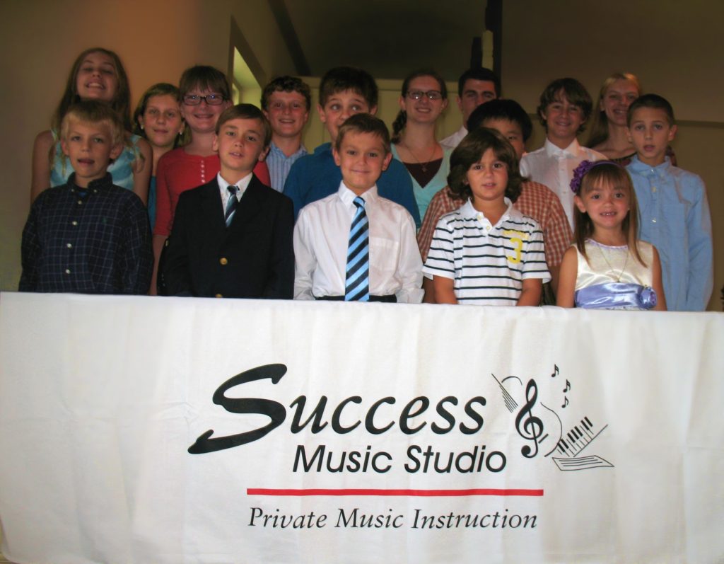 Success Music Studio Showcase Photo Gallery - SMS-Recital-2012-Group-2-300dpi-4x6-IMG_1068_2G1_