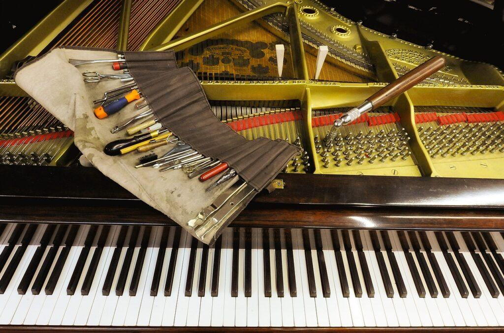 Is Just Intonation Impractical - Tuning the Grand Piano - What’s the Difference Between Just Intonation and Equal Temperament