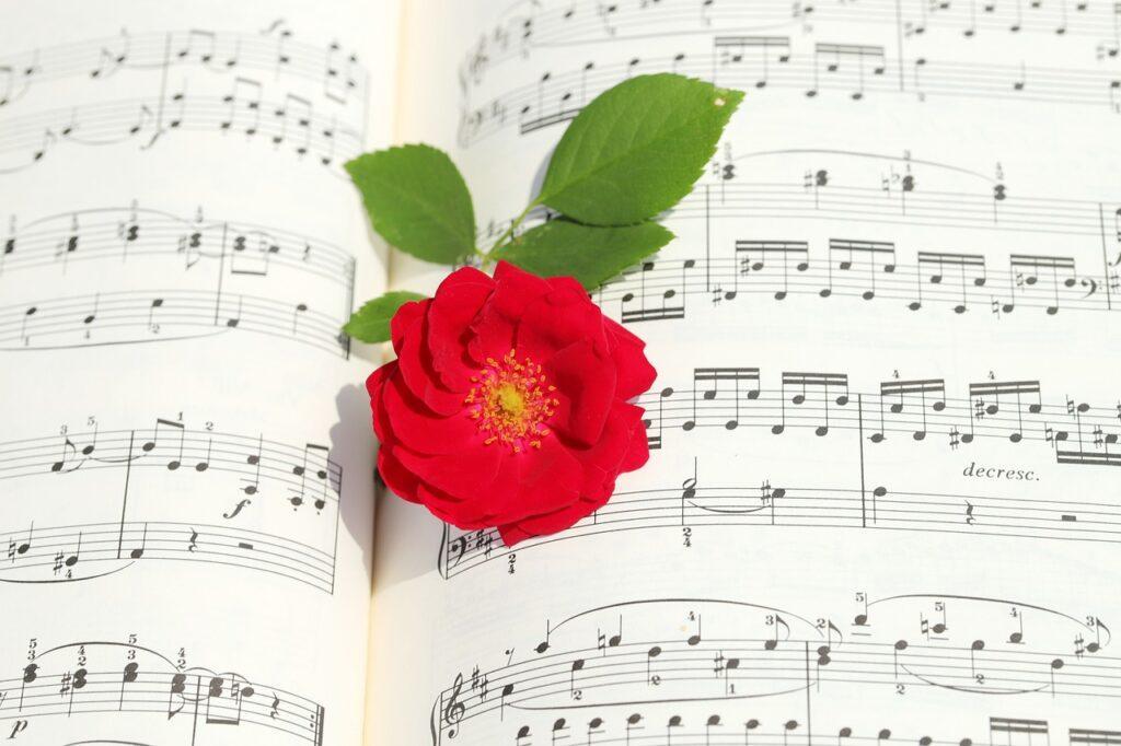 What Are Some Elegant Examples of Polyphony - Score with Rose