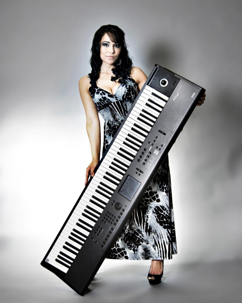 How to Tune Your Incredibly Cool Microtonal Keyboard - Woman with Keyboard