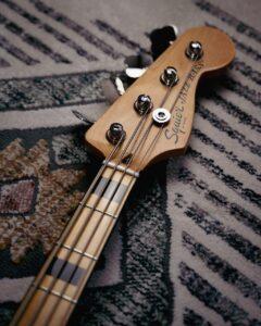 A Quick Guide to How to Play the Bass - Fender Bass