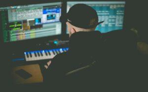 How to Record Using a DAW (Digital Audio Workstation) - Recording Keyboards
