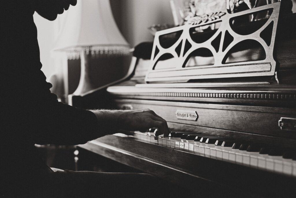 How to Build Evil Diminished Chords - Pianist