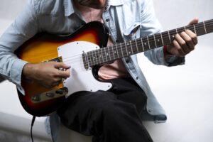 Learn the Secret of How to Play Guitar Hammer-Ons - Guitarist