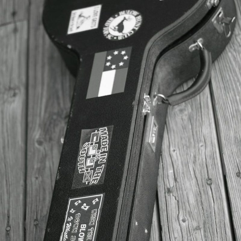 How to Tune Like an Authentic Bluegrass Banjo Player - Banjo Case