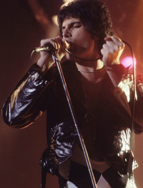 vibrato impacts singing in tune - freddie mercury - singer - Singing Intervals - How to Write Powerful Love Song Lyrics